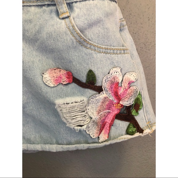 Floral Flowers Distressed Denim Frayed Shorts - Picture 2 of 7